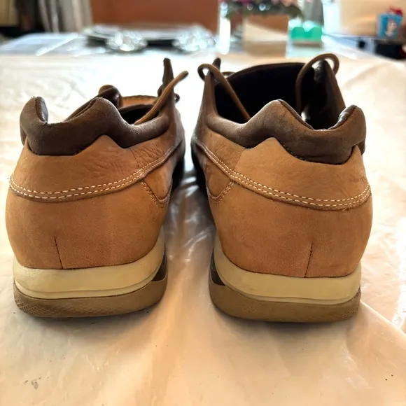 Dunham Captains boat shoes casual leather tan. SZ 10 EWorn Once indoors.