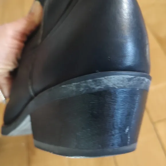 Durango Black Leather Cowboy Boots