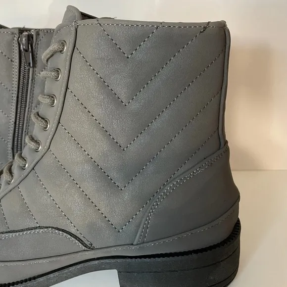 Easy Street Women Boots 9.5 | Gray Color | New