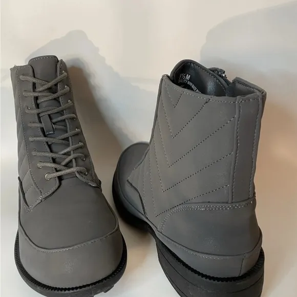 Easy Street Women Boots 9.5 | Gray Color | New