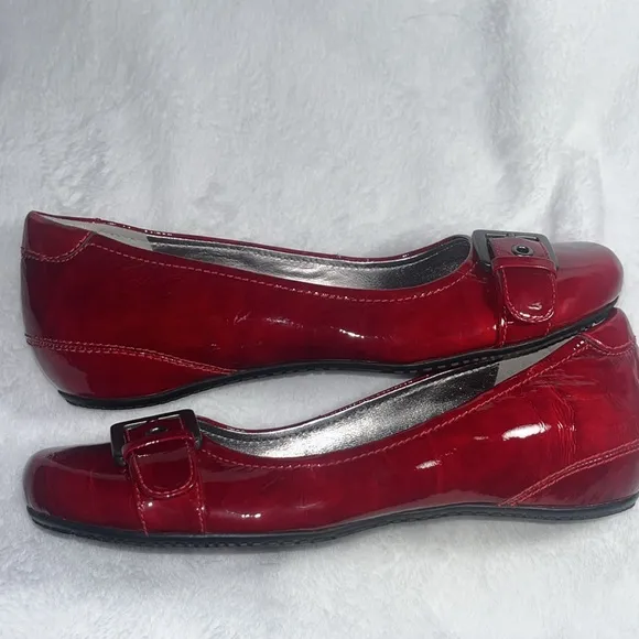 Ecco Bouillon Retro Red buckle flats
