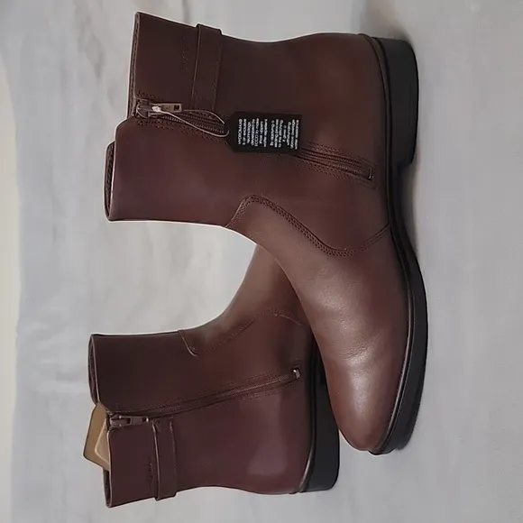 ECCO Brown Leather Hydromax Flat Zip Boots, Size 10-10.5 EU41, Color Mink, inBox