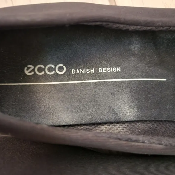 Ecco Women's Felicia Black Stretch Slip-On Loafer Wedges Size 10 - 10.5 US 41 EU