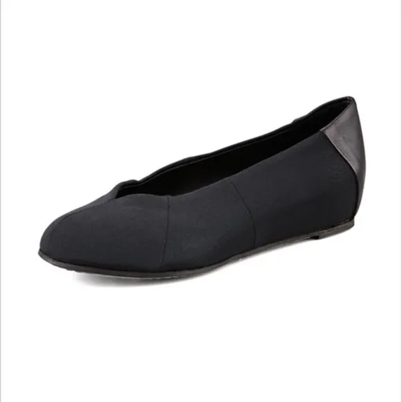 EILEEN FISHER Black Grosgrain Ballet Flats