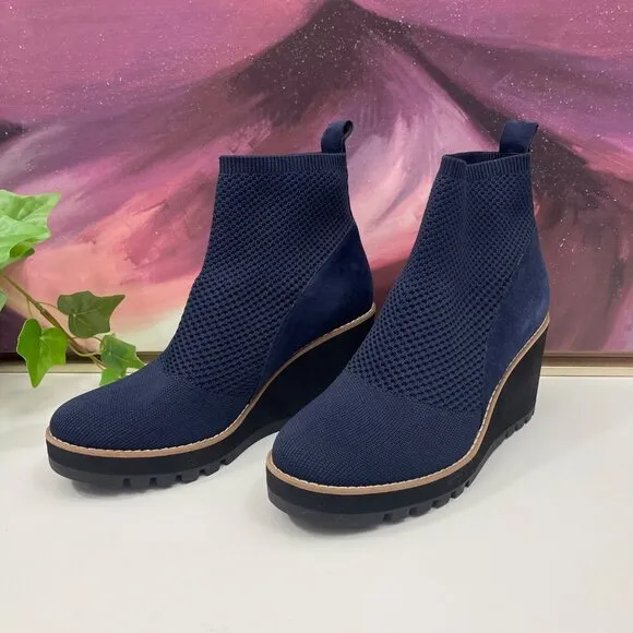 Eileen Fisher London Knit Wedge Booties in Navy Size 8.5