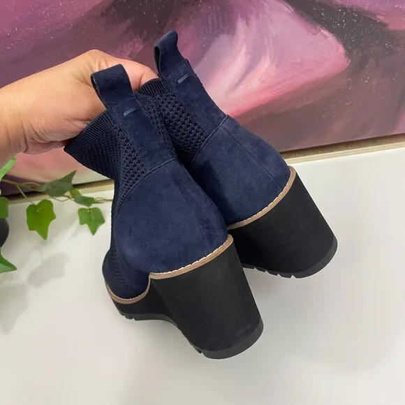 Eileen Fisher London Knit Wedge Booties in Navy Size 8.5