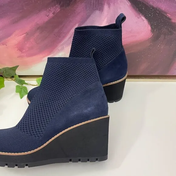 Eileen Fisher London Knit Wedge Booties in Navy Size 8.5