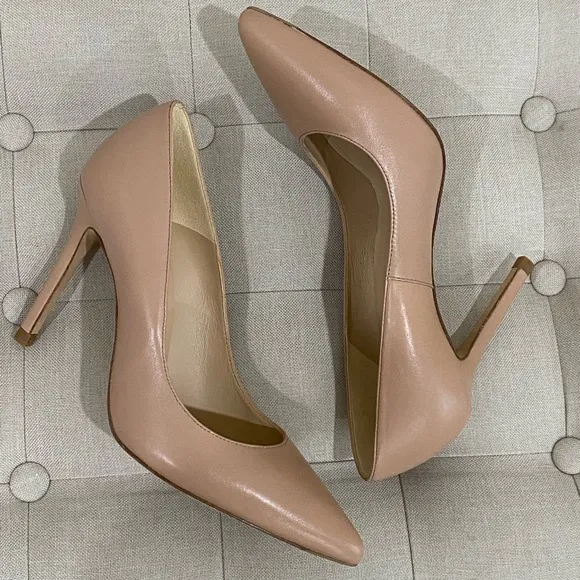 Elegant L.K. Bennet Nude Leather Pumps/Heels Size 8