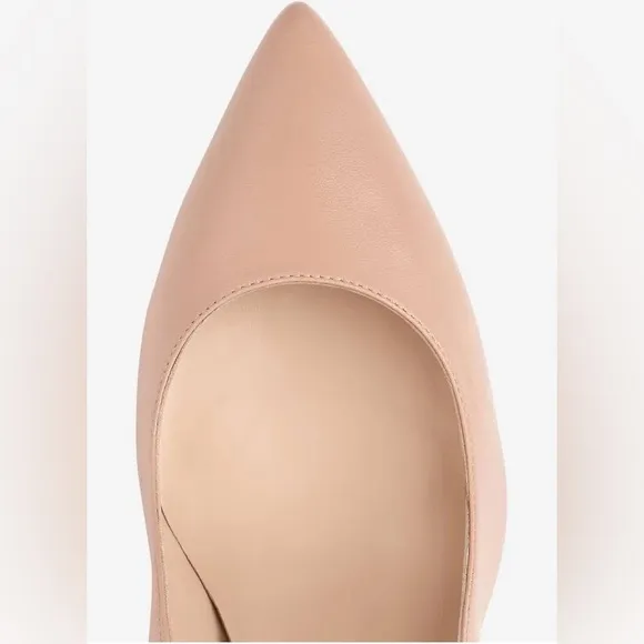 Elegant L.K. Bennet Nude Leather Pumps/Heels Size 8