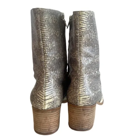 ELSA Mid Calf Wood Heeled Animal Print Leather Boots 38.5 Lizard Snake Neutral