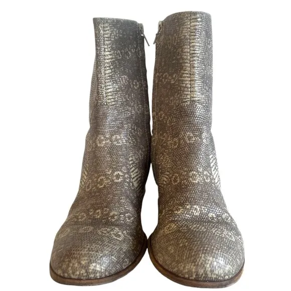 ELSA Mid Calf Wood Heeled Animal Print Leather Boots 38.5 Lizard Snake Neutral