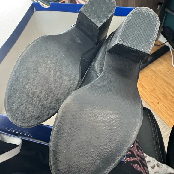 EUC | Apt 9 |  Heeled Boots