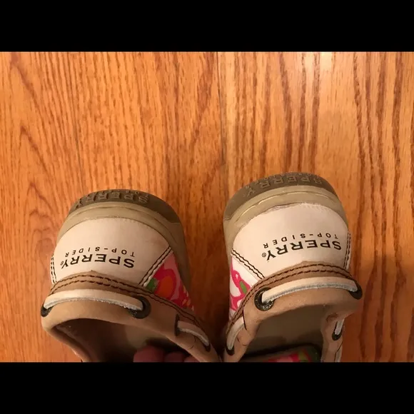 EUC Sperry Loafer, Tan w Floral