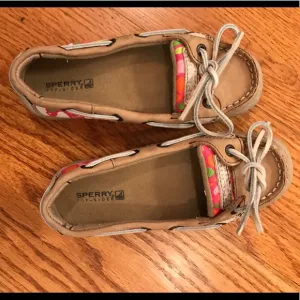 EUC Sperry Loafer, Tan w Floral
