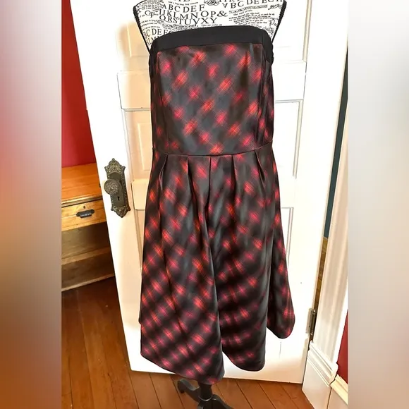 EUC Vintage The Limited red and black plaid strapless dress, size 12