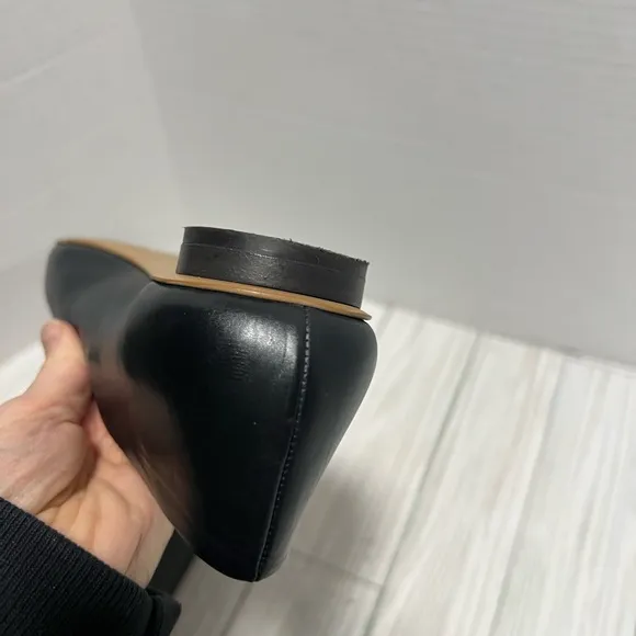 Everlane Black leather flats 8 made Italy