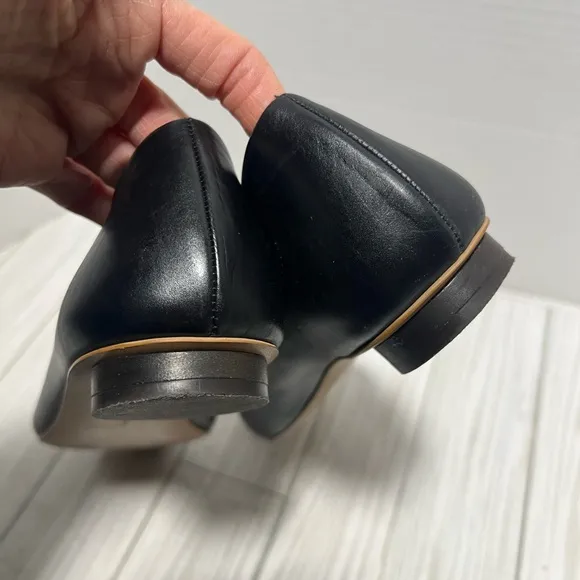 Everlane Black leather flats 8 made Italy