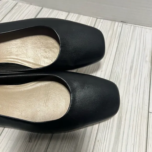 Everlane Black leather flats 8 made Italy