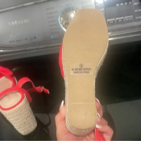 👠Fashion Nova Red Espadrille Wedges size 8👠