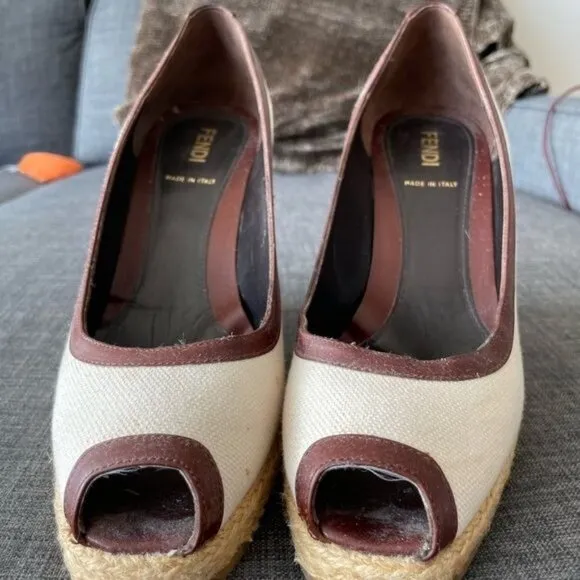 FENDI Espadrille in Canvas &amp; Leather Beige &amp; Brown Wedges Size 38.5