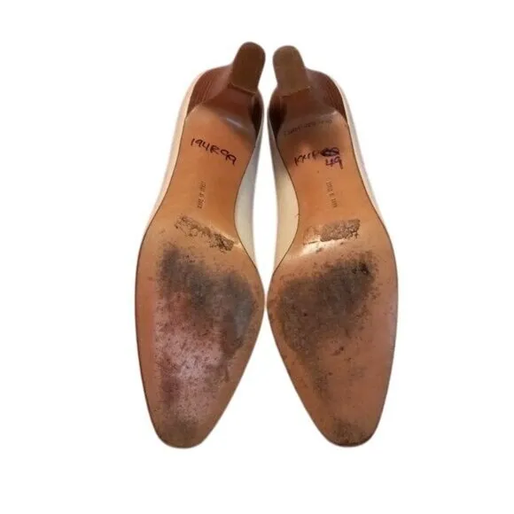 Ferragamo Size 9 AA Beige Leather Pumps Wooden Heels Womens Shoes Vintage