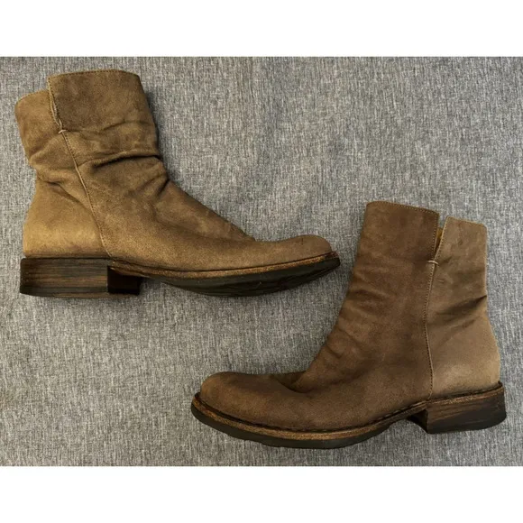 Fiorentini and Baker women’s size 37 brown suede side zip heeled ankle boots
