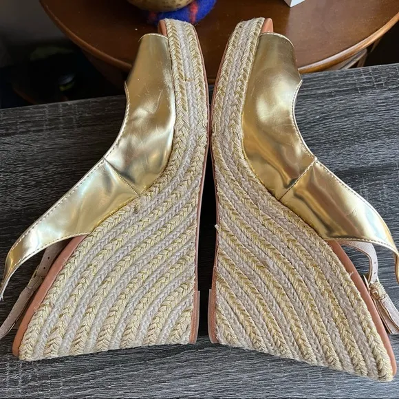 Floor/Display Shoes KATE SPADE Gold Peeptoe Espadrille Wedges US10