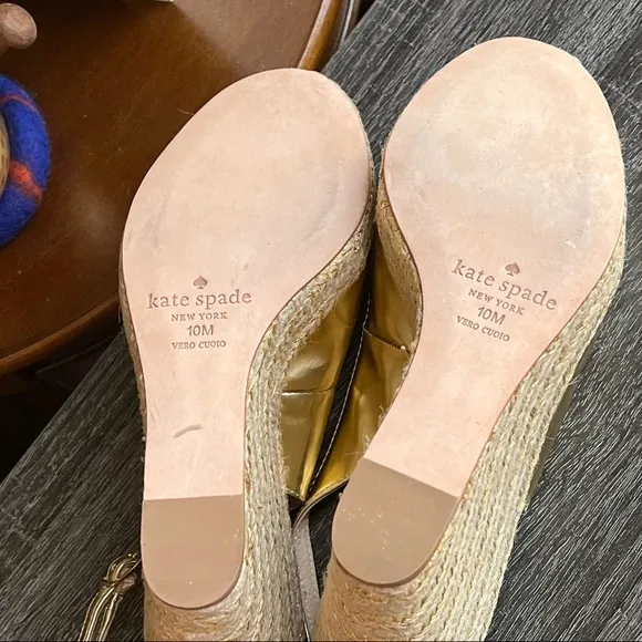 Floor/Display Shoes KATE SPADE Gold Peeptoe Espadrille Wedges US10