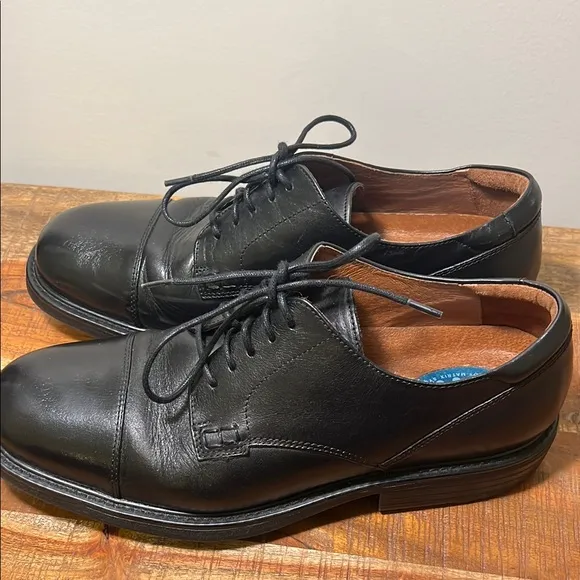 Florsheim Comfortech Black Oxford Shoes with Lace-Up Design, Mens 10