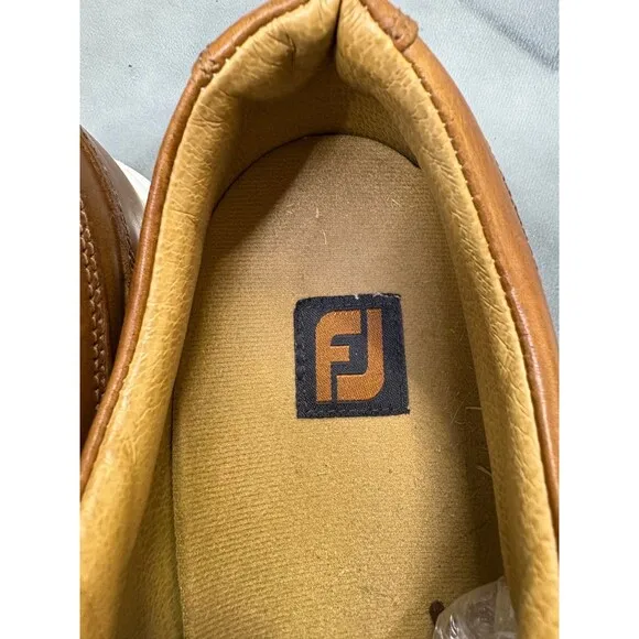 FootJoy FJ Men's Casual Spikeless Golf Shoes Size 10.5 (W) Wide Leather 54514