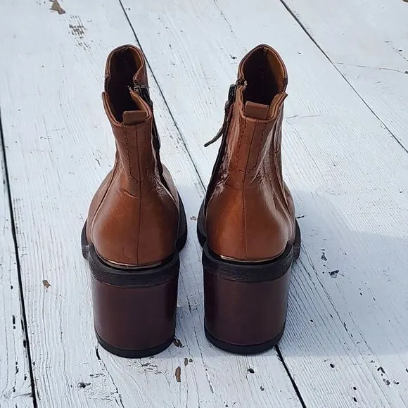 Franco Sarto Kessa Women Brown Leather Hard Finised Distressed Boots US 8.5 / 39