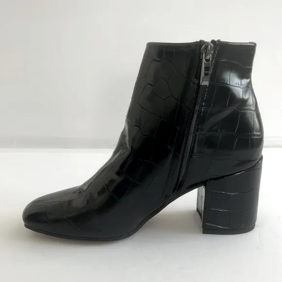 Franco Sarto Women’s Snake Embossed Tenton Bootie Block Heel Shoes Size 6M New
