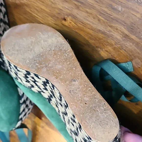 Free people Charade espadrille wedges.  Size 6