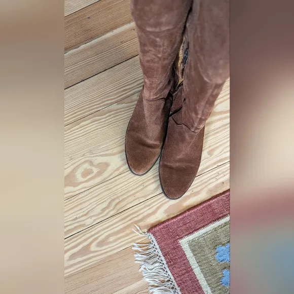 Free people suede knee Flat boots Braided Detail Sz40