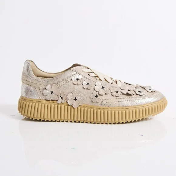 FREE PEOPLE Wallflower Wimberly Sneakers / Champagne Metallic