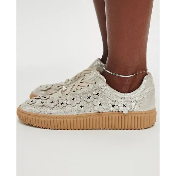 FREE PEOPLE Wallflower Wimberly Sneakers / Champagne Metallic