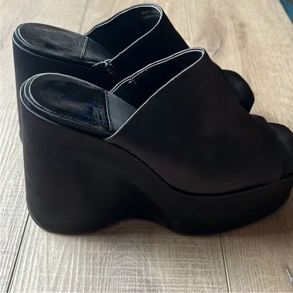 Free People x Jeffrey Campbell Sydney Satin Wedge Heels US 9.5