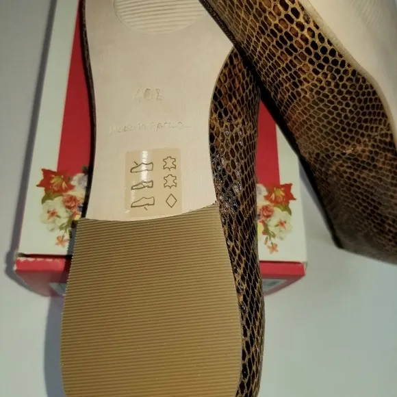 French Sole Leather Snake embossed Ballet Flats