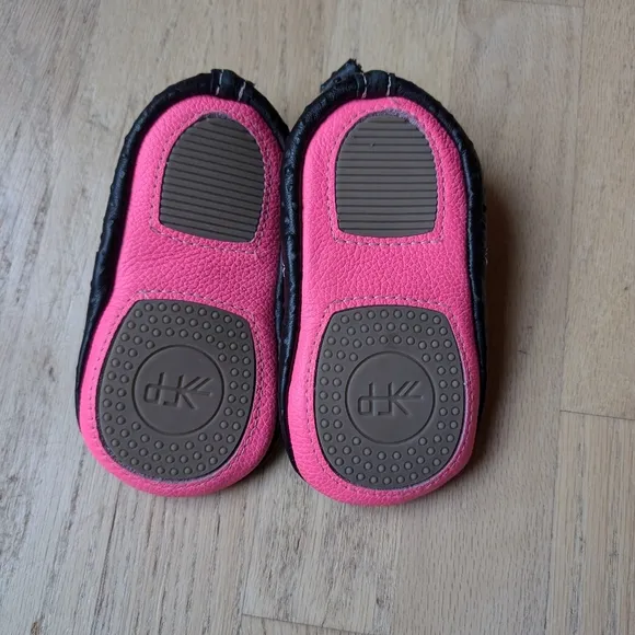 Freshly Picked black textured shoes size 7
