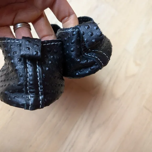 Freshly Picked black textured shoes size 7