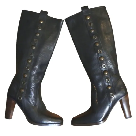 FRYE Black Studded Knee High Boots Women's Tall Heeled Leather Boots size 7