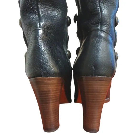 FRYE Black Studded Knee High Boots Women's Tall Heeled Leather Boots size 7