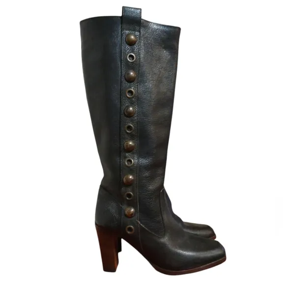FRYE Black Studded Knee High Boots Women's Tall Heeled Leather Boots size 7