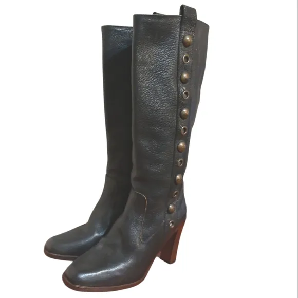 FRYE Black Studded Knee High Boots Women's Tall Heeled Leather Boots size 7