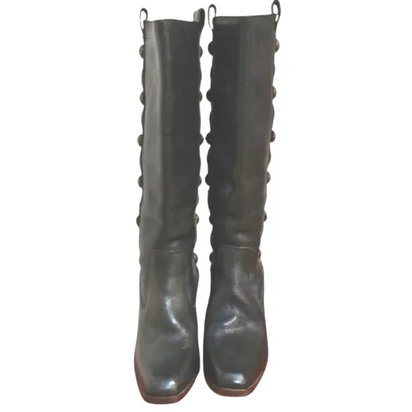 FRYE Black Studded Knee High Boots Women's Tall Heeled Leather Boots size 7