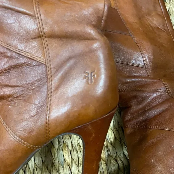 Frye brown leather cognac patchwork heeled boots size 6