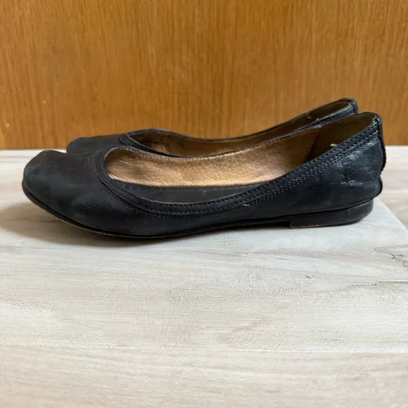 FRYE • Carson Ballet Flats - Black Leather Size 7.5