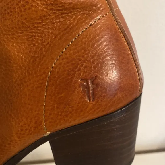 Frye Courtney Lace Up Cognac Brown Leather Heeled Combat Boots