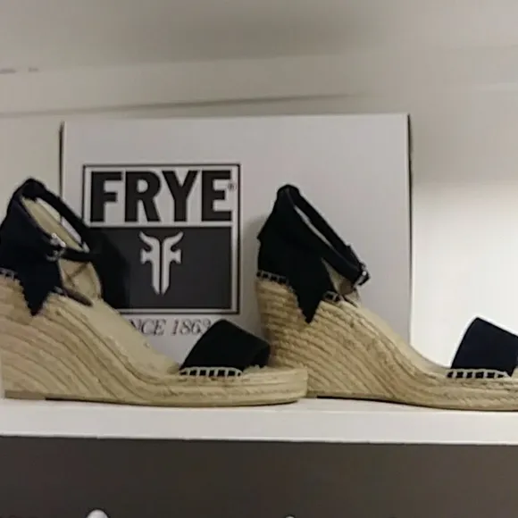 FRYE Espadrille Wedges, Black, Size 10 Fits like a 9.5
