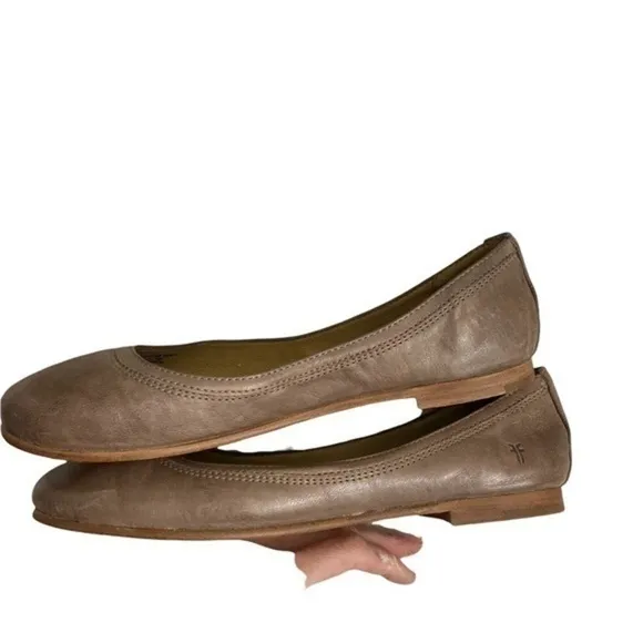 Frye gray leather flats 8
